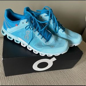 On Cloud flow size 9 blue haze